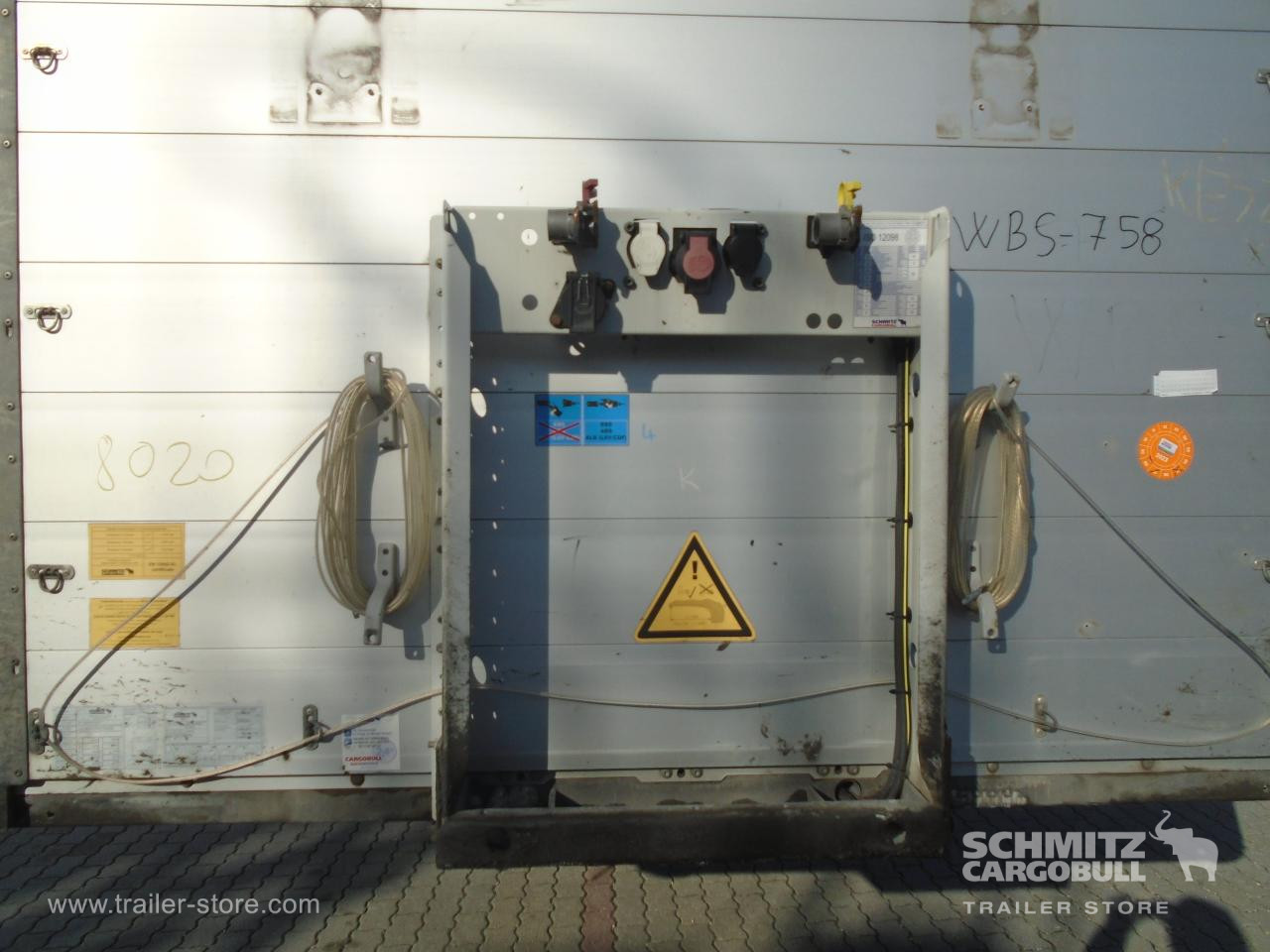 Schmitz Cargobull Curtainsider Mega 