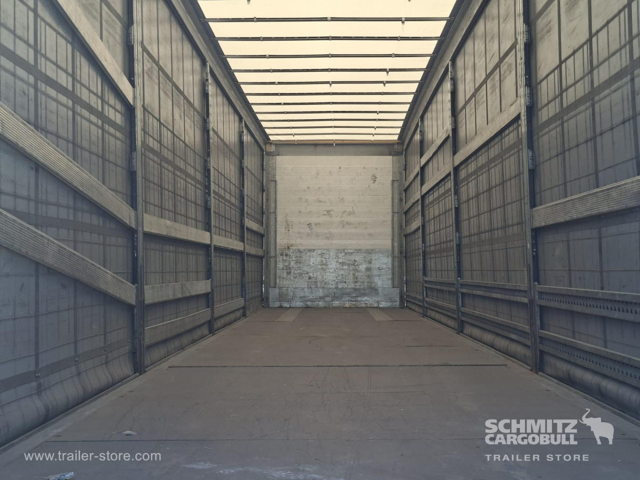 Schmitz Cargobull Curtainsider Mega 
