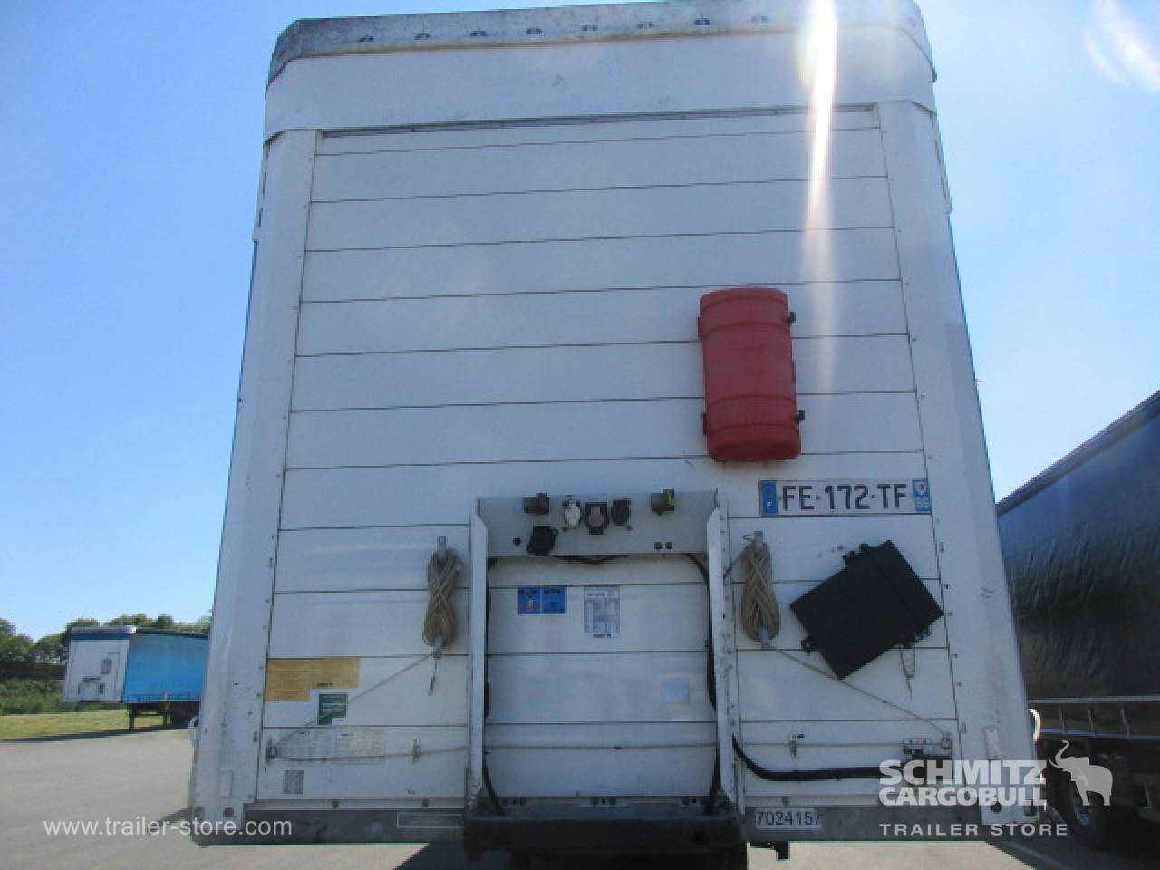 Schmitz Cargobull Semitrailer Curtainsider Standard Hayon 