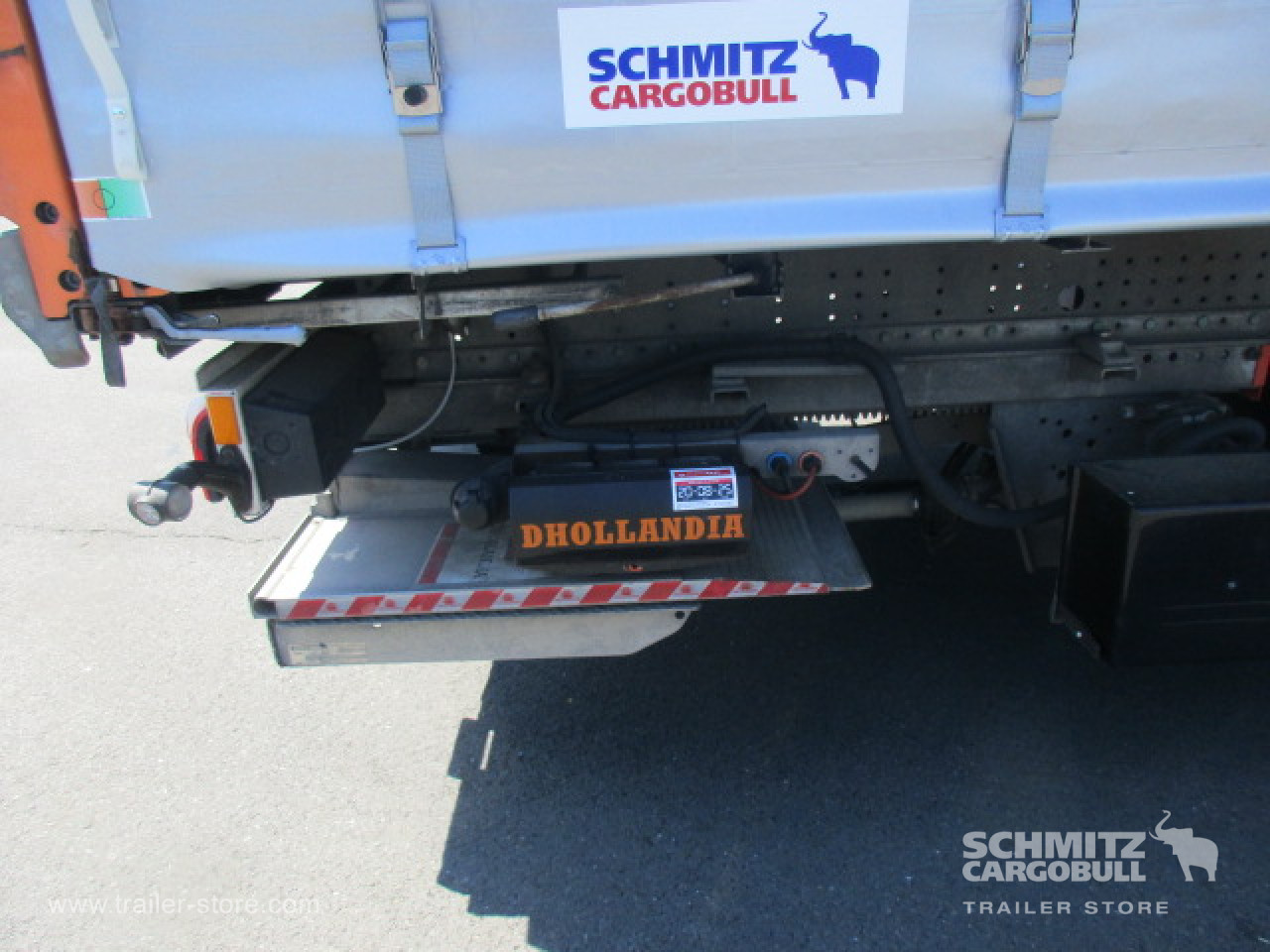 Schmitz Cargobull Semitrailer Curtainsider Standard Hayon 