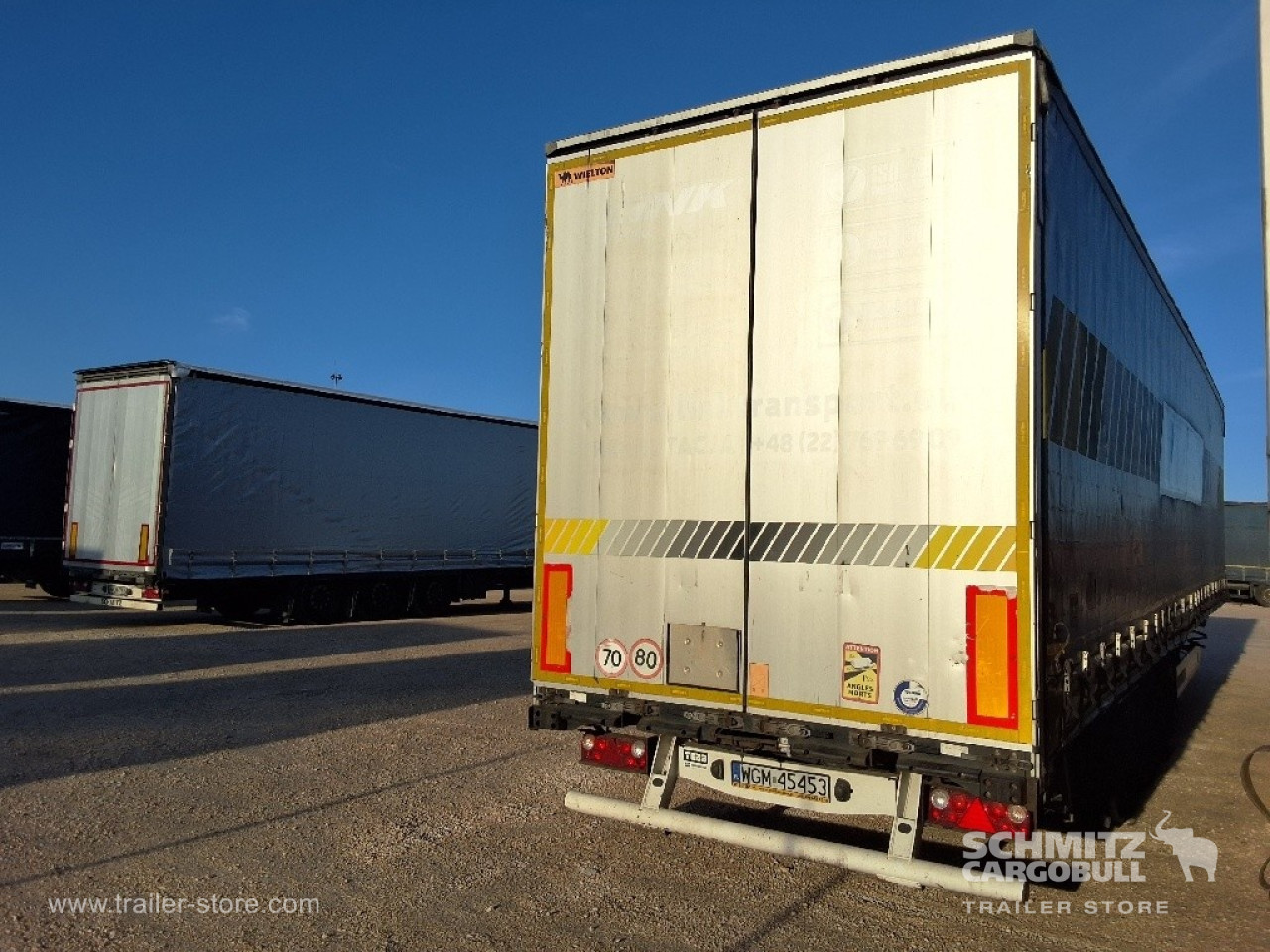 WIELTON Curtainsider Mega 