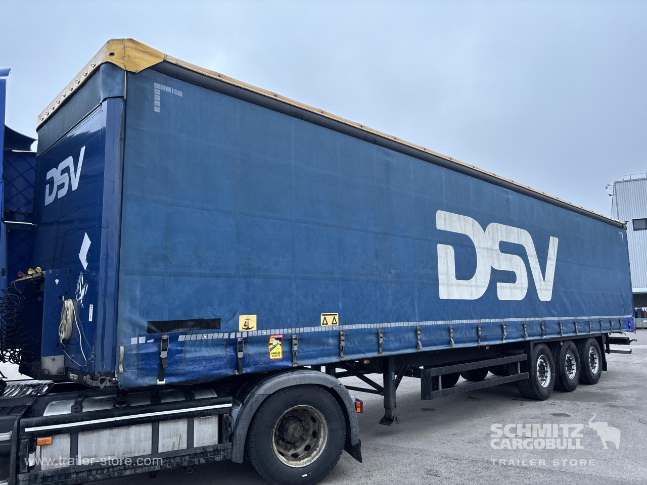 Schmitz Cargobull Curtainsider Standard 