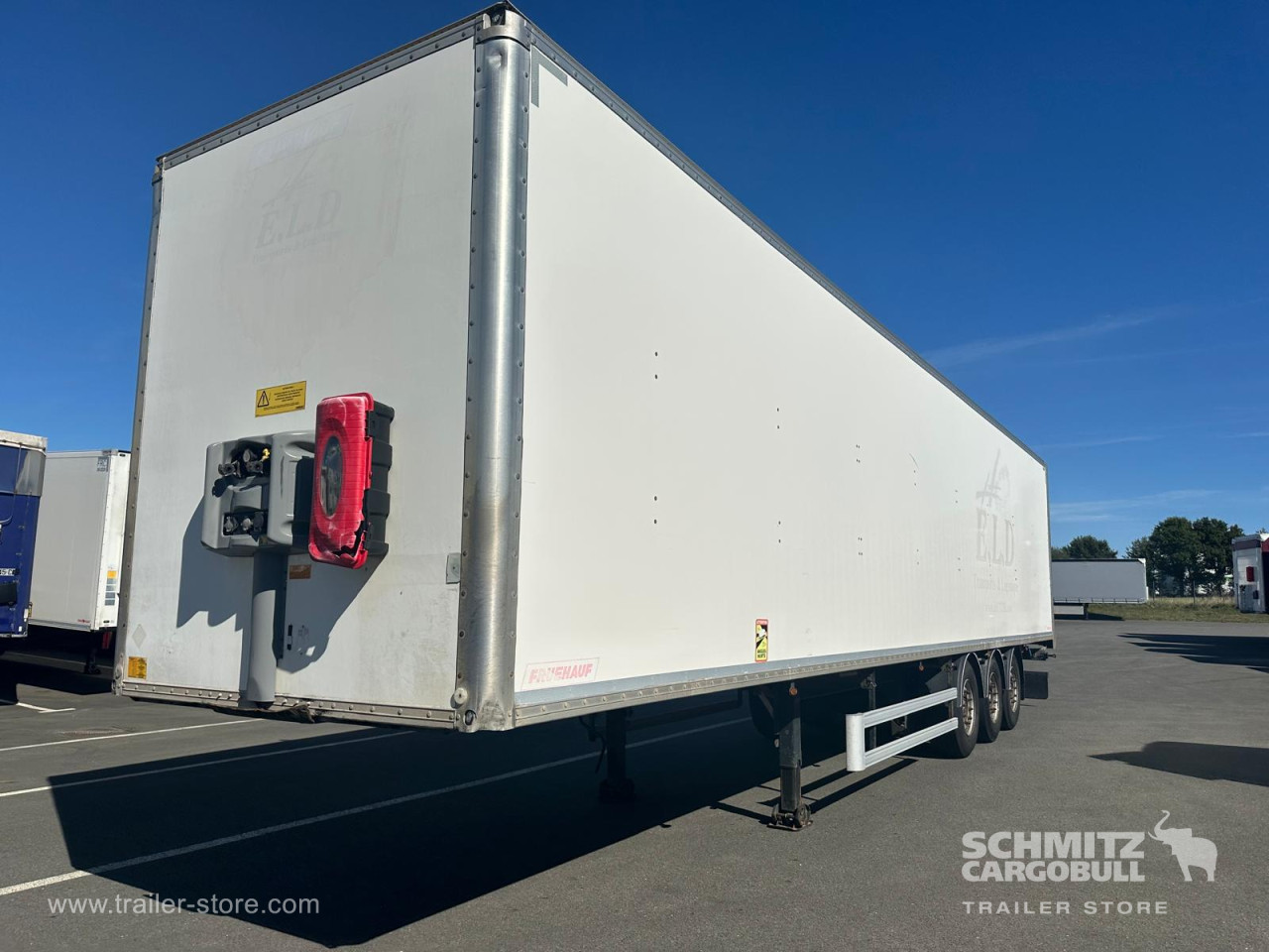 FRUEHAUF Semitrailer Dryfreight Standard Porte relevante 
