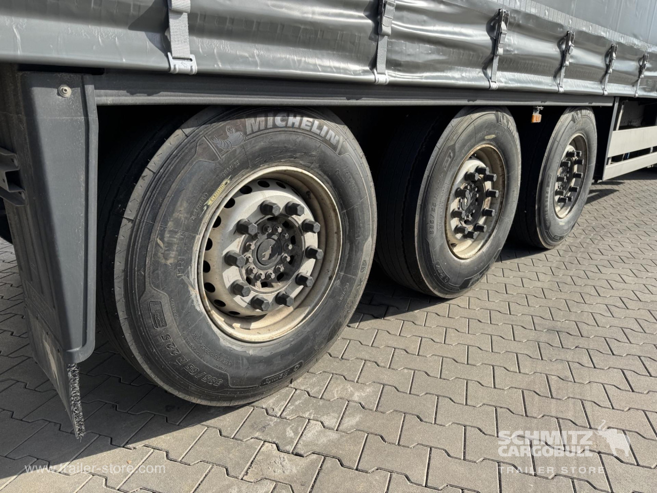 Schmitz Cargobull Curtainsider Standard 