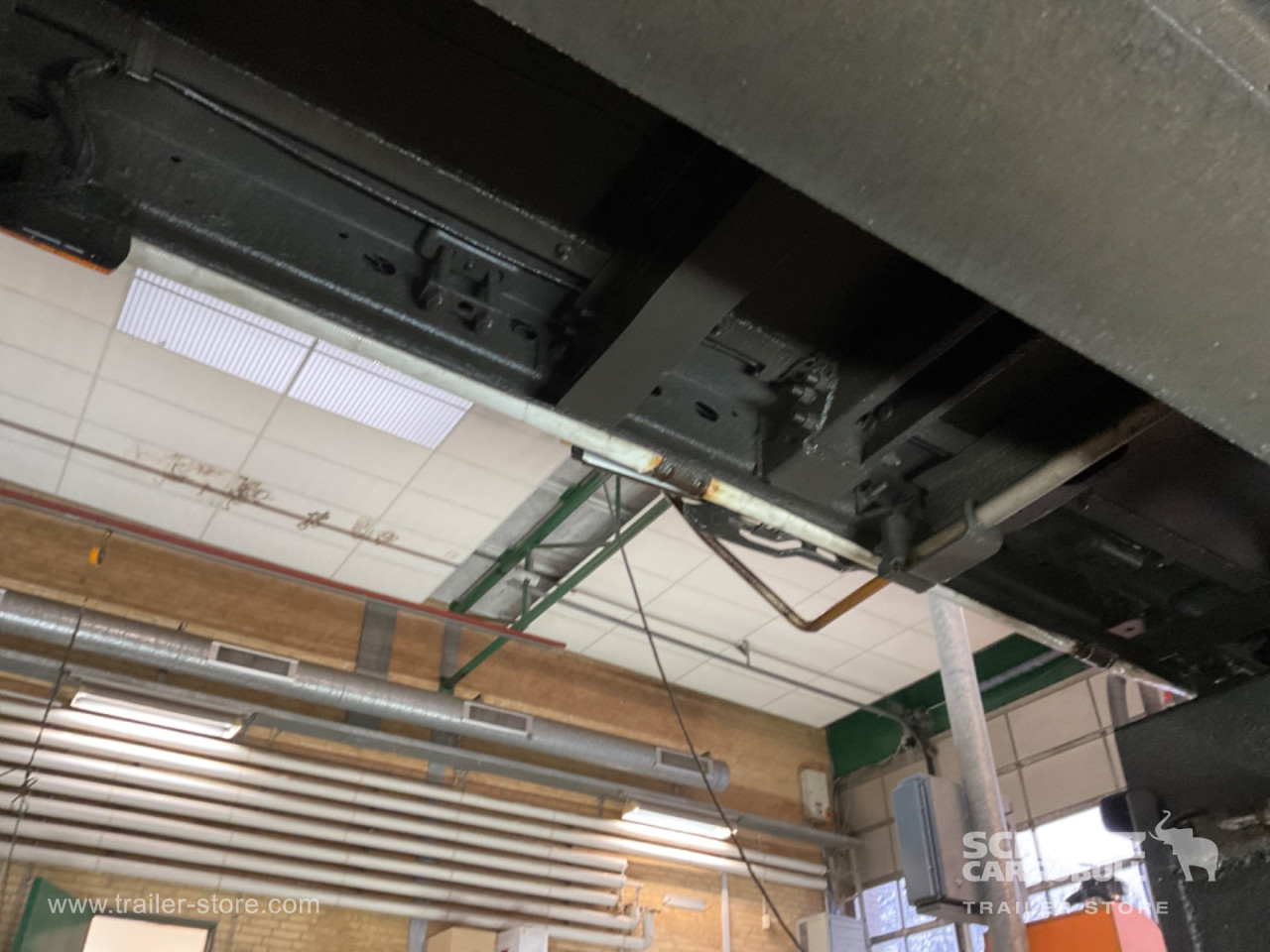 Schmitz Cargobull Curtainsider Standard Forklift holder 