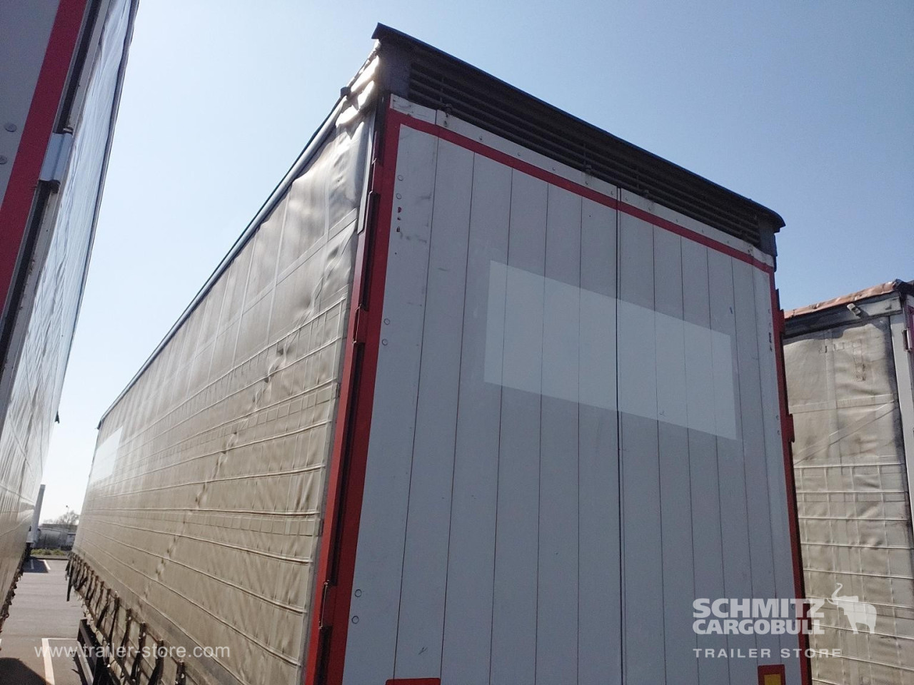 Schmitz Cargobull Semitrailer Curtainsider Mega 