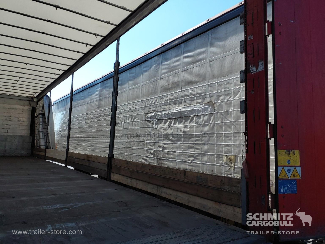 Schmitz Cargobull Semitrailer Curtainsider Mega 