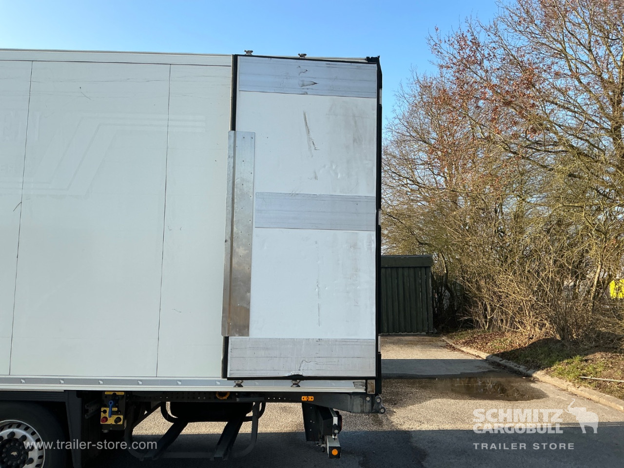 Schmitz Cargobull Reefer Meat hanging system 