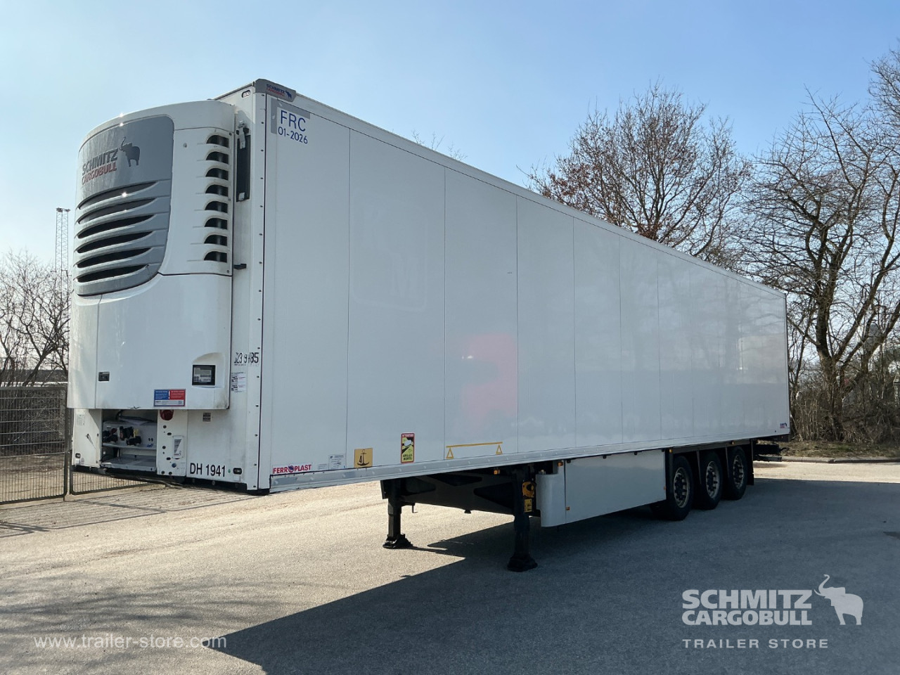 Schmitz Cargobull Reefer Meat hanging system 