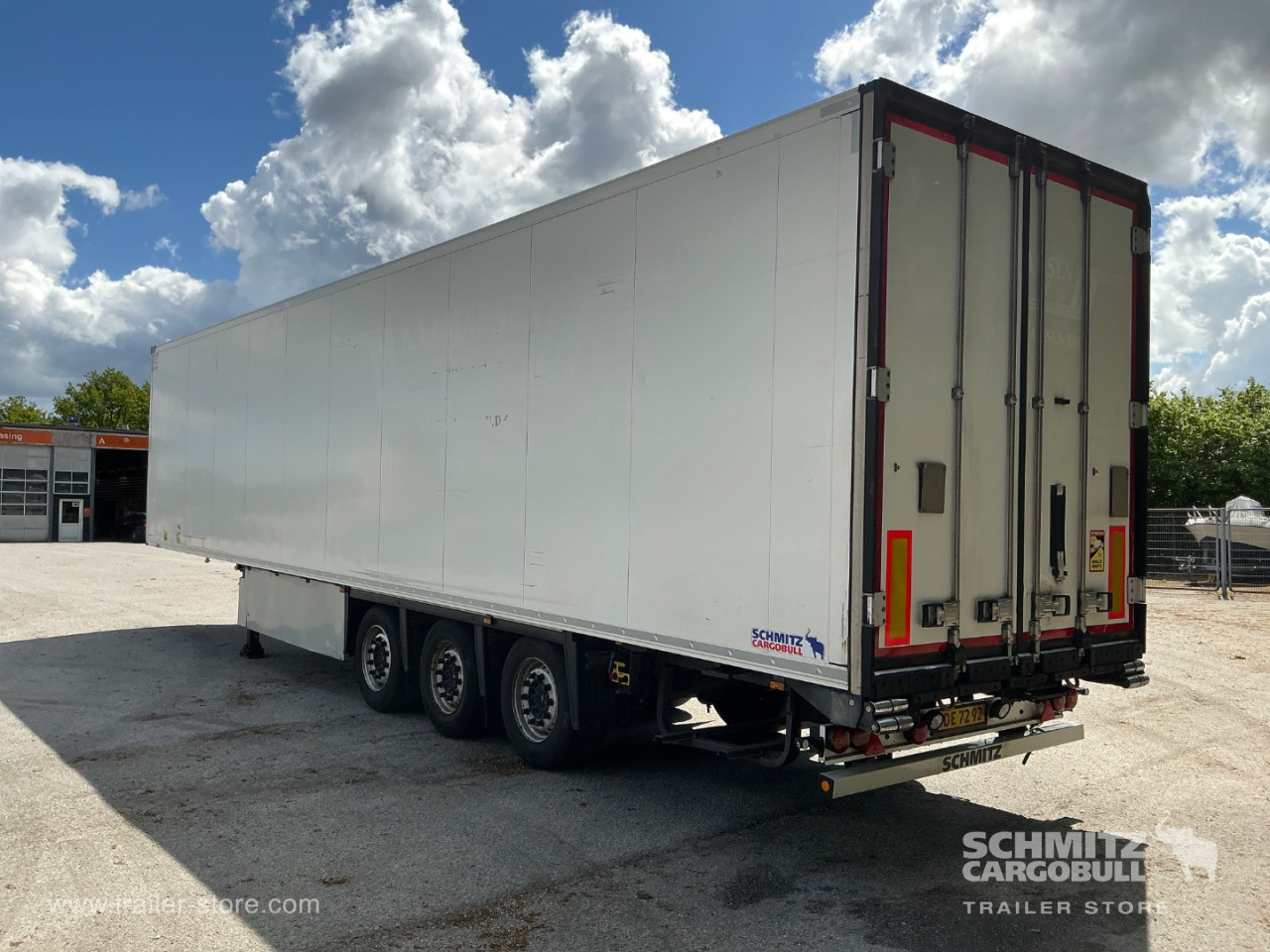 Schmitz Cargobull Reefer Meat hanging system 