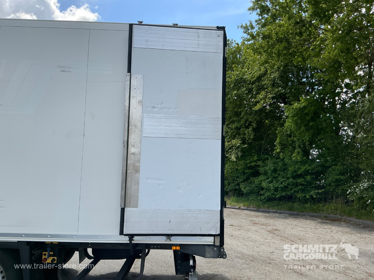 Schmitz Cargobull Reefer Meat hanging system 