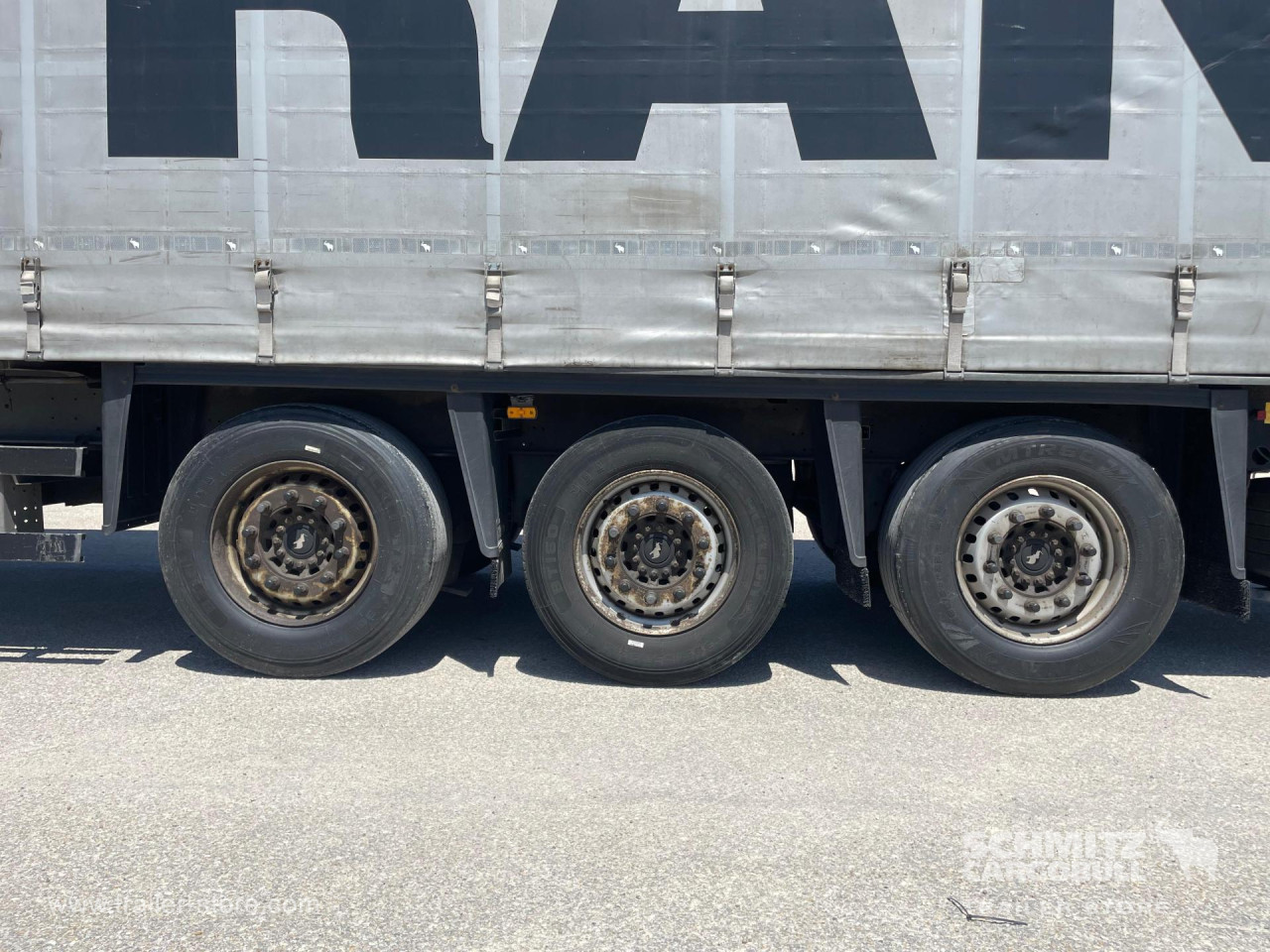 Schmitz Cargobull Curtainsider Standard 