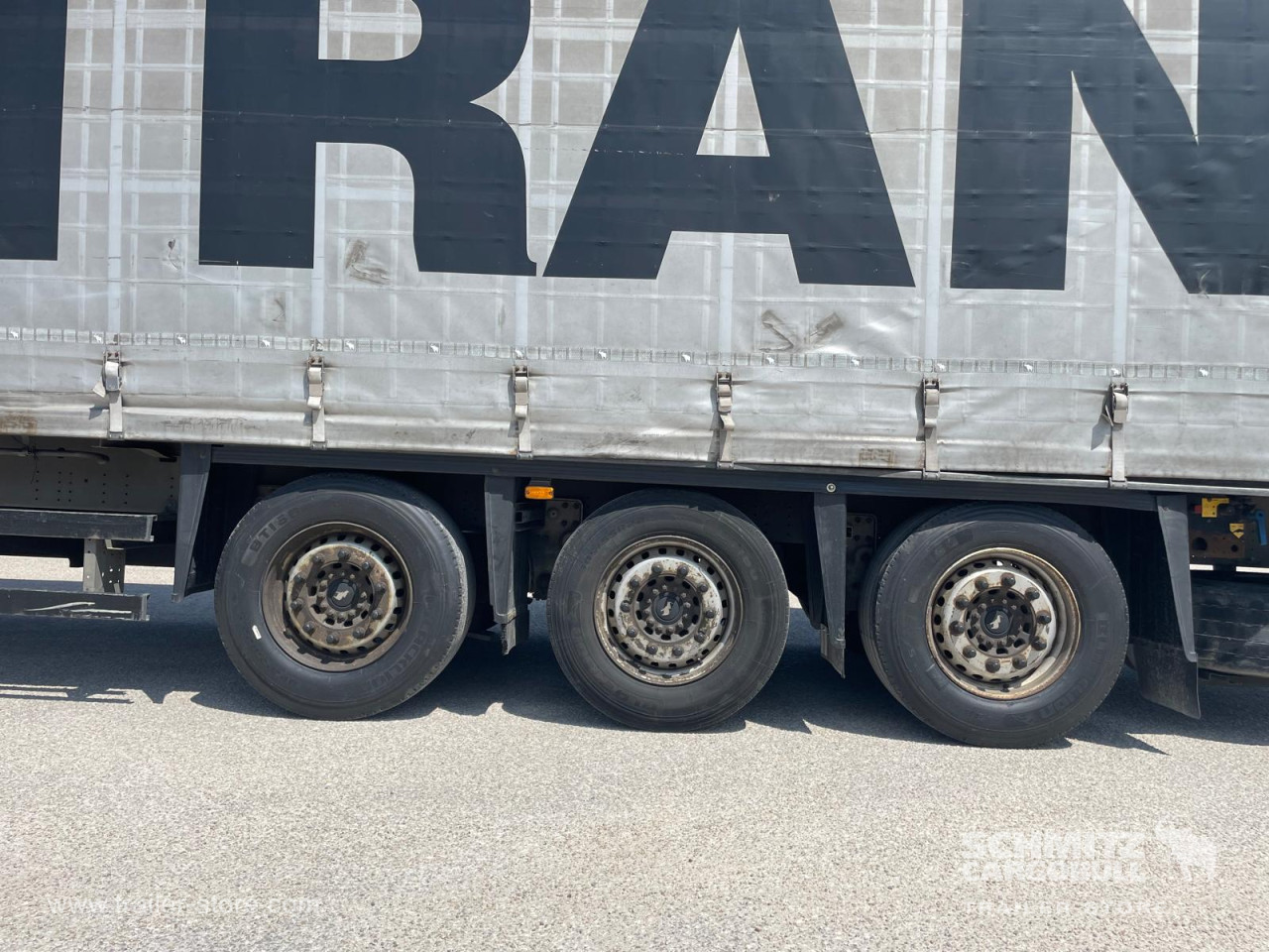 Schmitz Cargobull Curtainsider Standard 