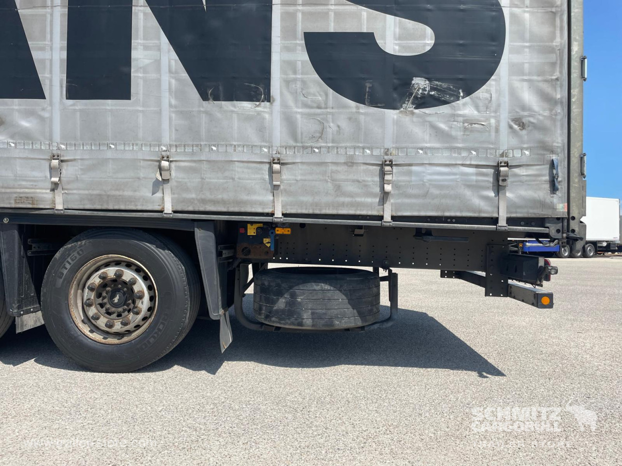 Schmitz Cargobull Curtainsider Standard 