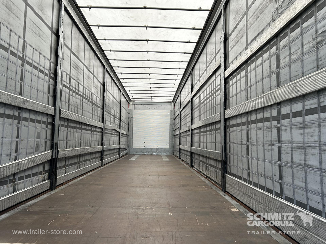 Schmitz Cargobull Curtainsider Mega 