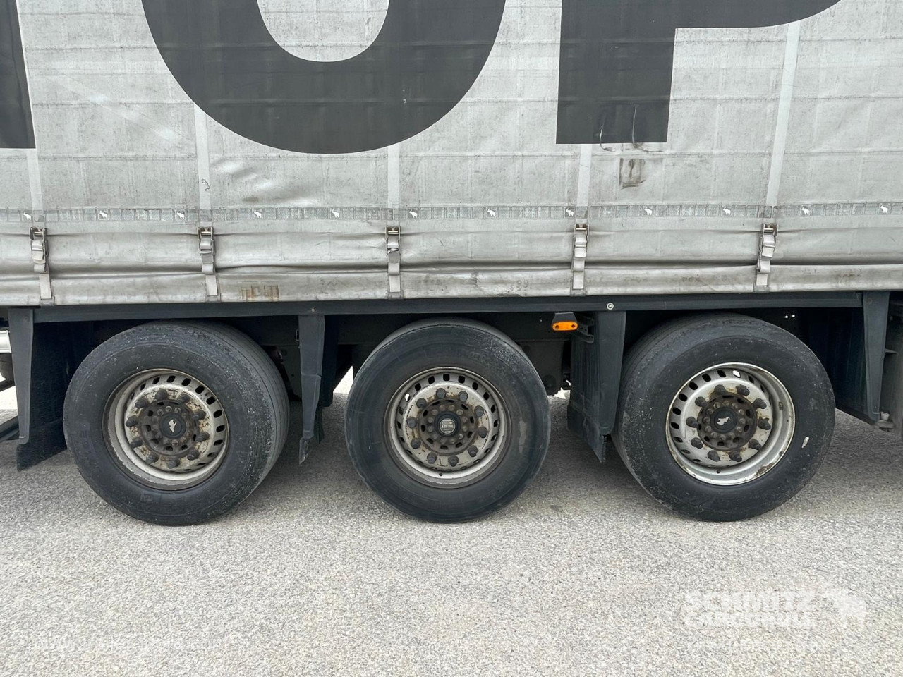 Schmitz Cargobull Curtainsider Standard 