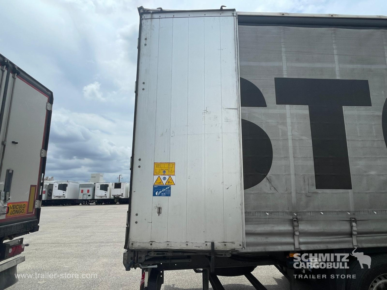 Schmitz Cargobull Curtainsider Standard 