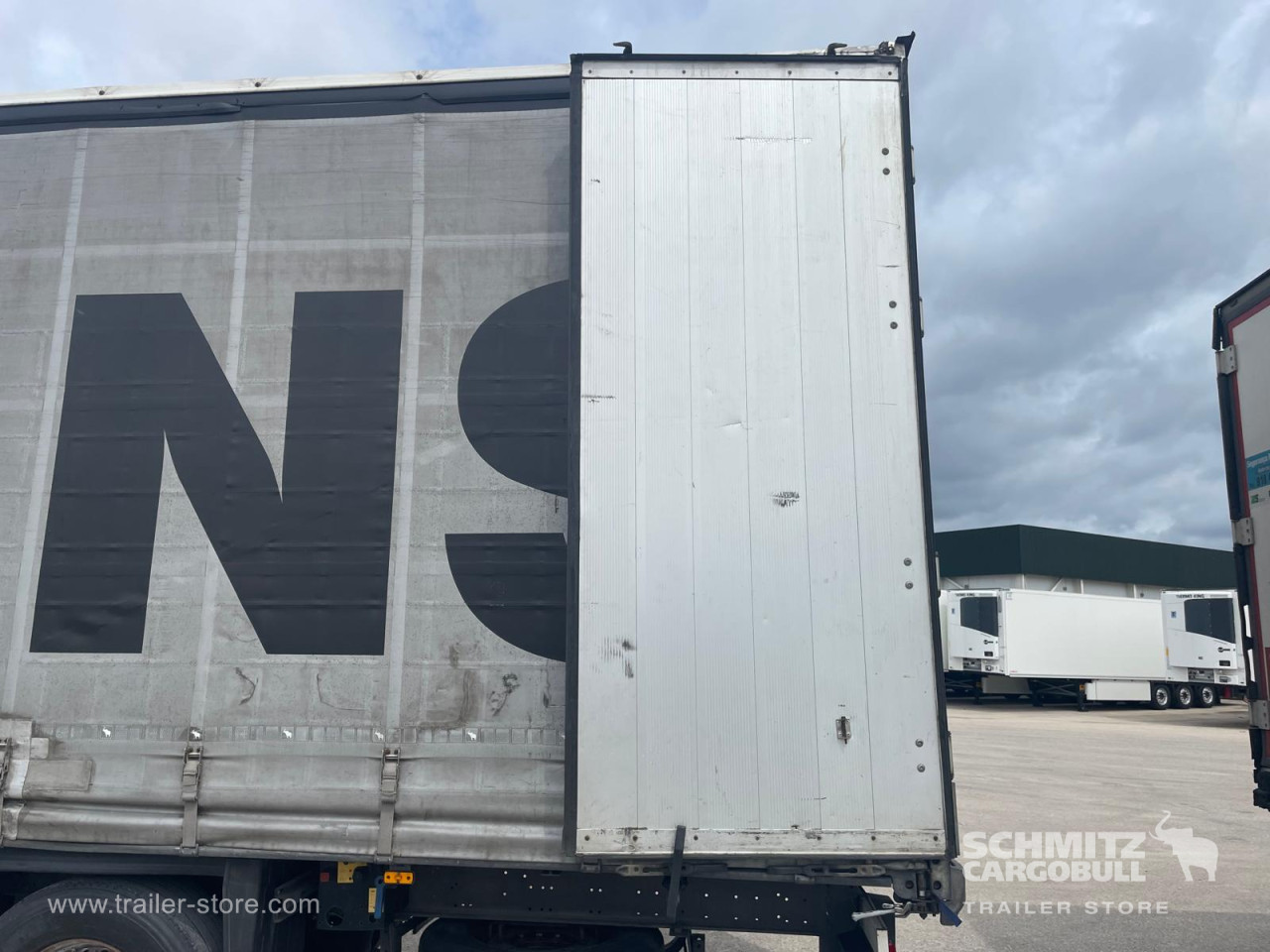 Schmitz Cargobull Curtainsider Standard 