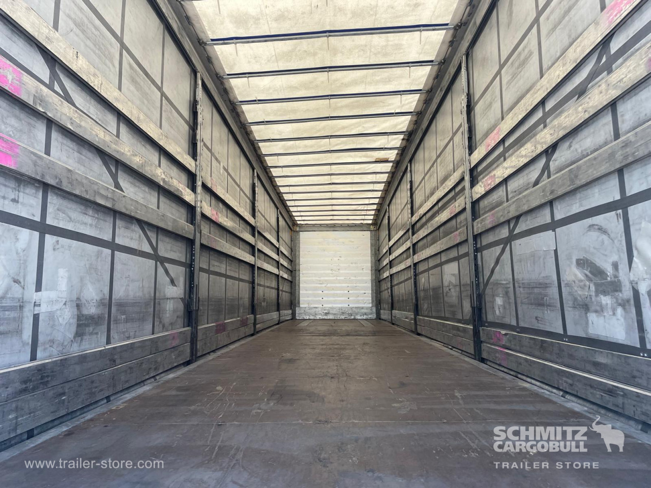 Schmitz Cargobull Curtainsider Standard 