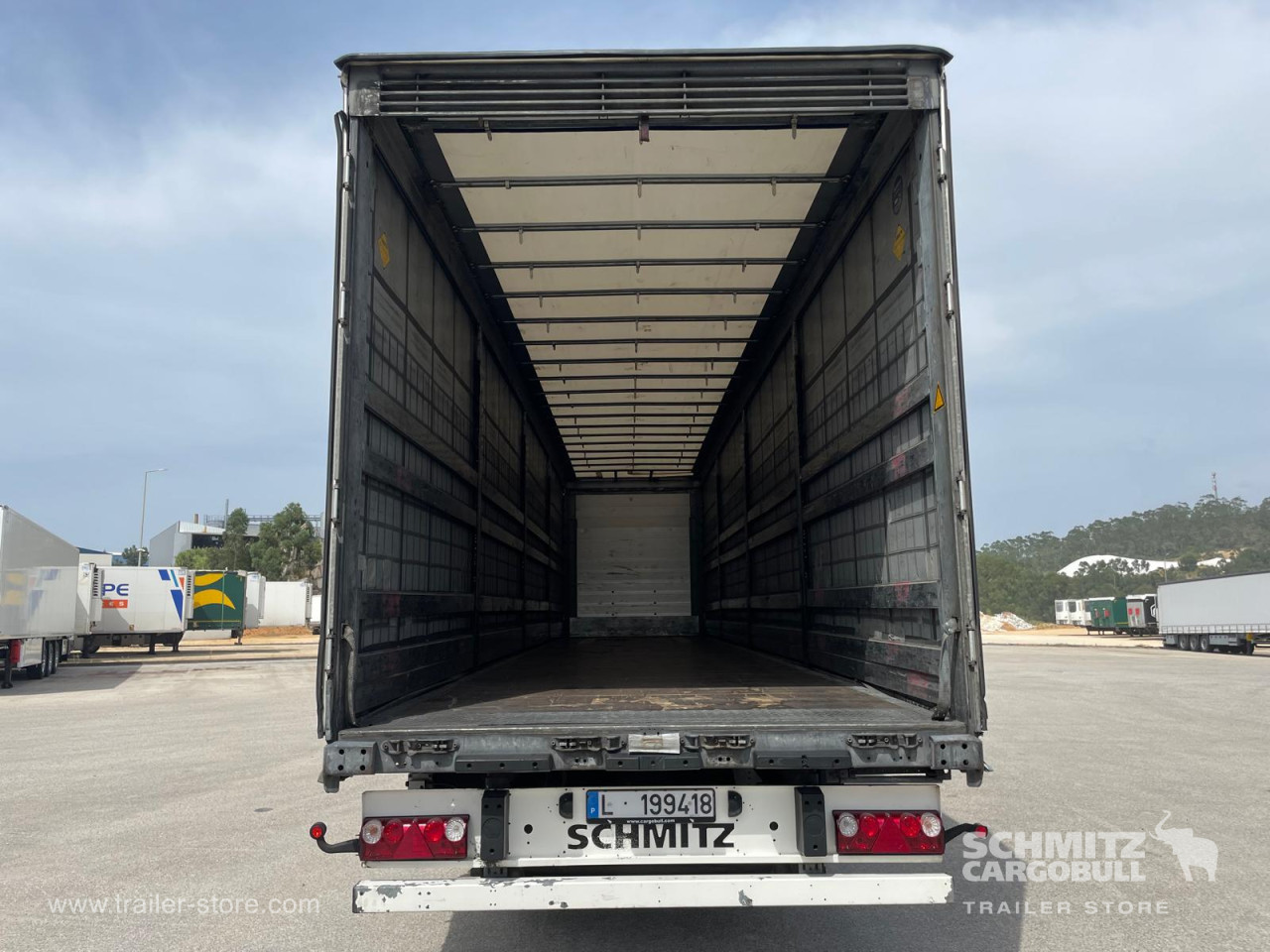 Schmitz Cargobull Curtainsider Standard 