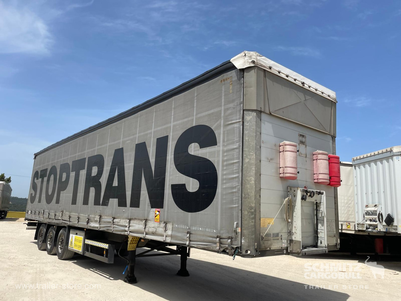 Schmitz Cargobull Curtainsider Standard 