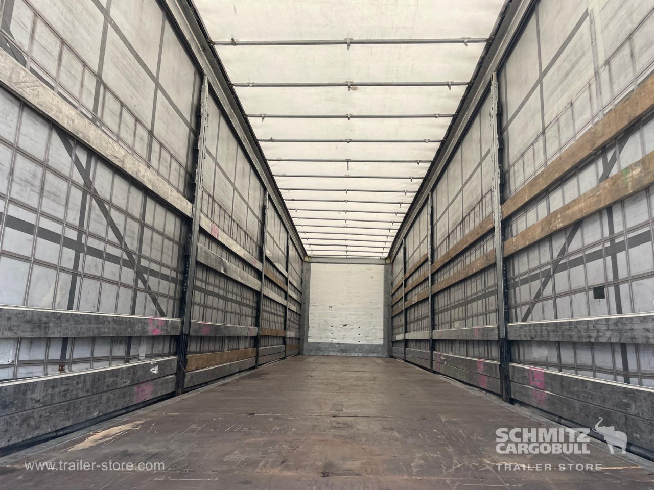 Schmitz Cargobull Curtainsider Standard 