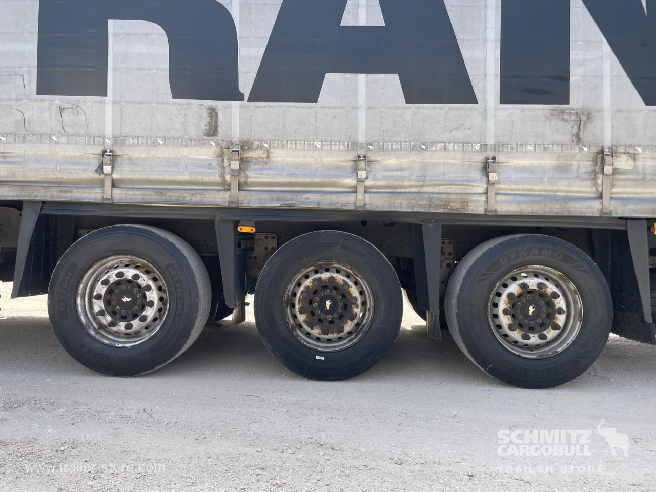 Schmitz Cargobull Curtainsider Standard 