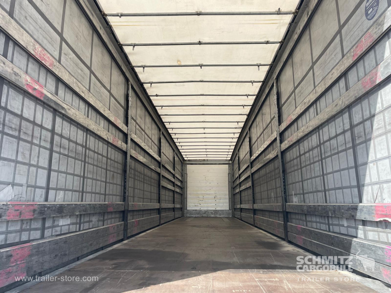 Schmitz Cargobull Curtainsider Standard 