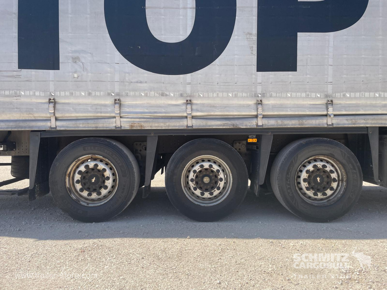 Schmitz Cargobull Curtainsider Standard 