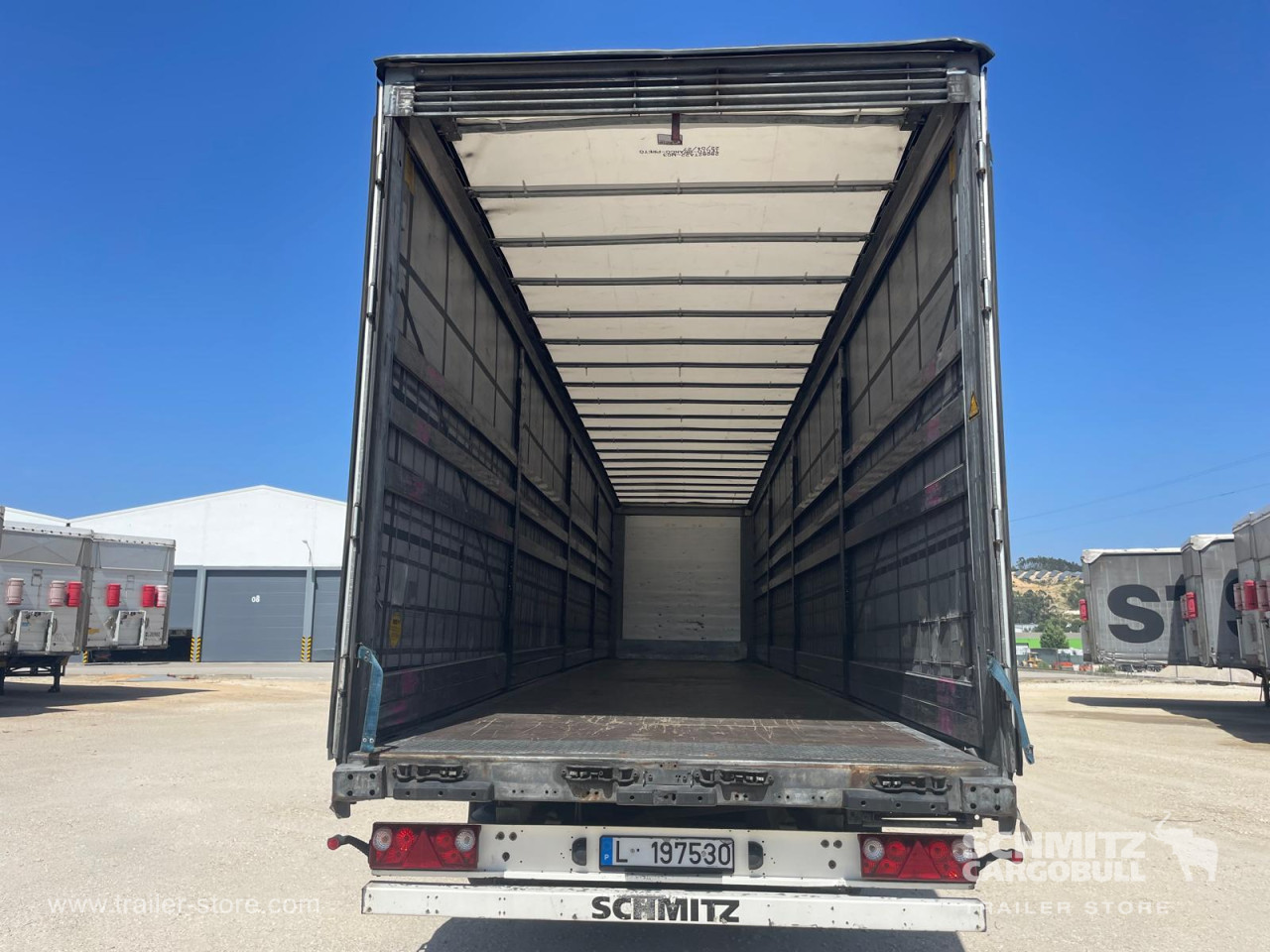 Schmitz Cargobull Curtainsider Standard 