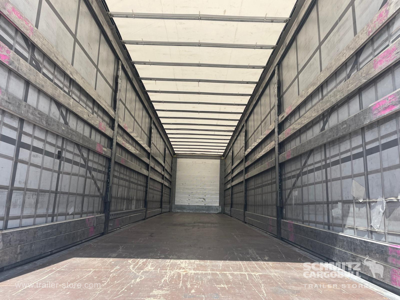 Schmitz Cargobull Curtainsider Standard 