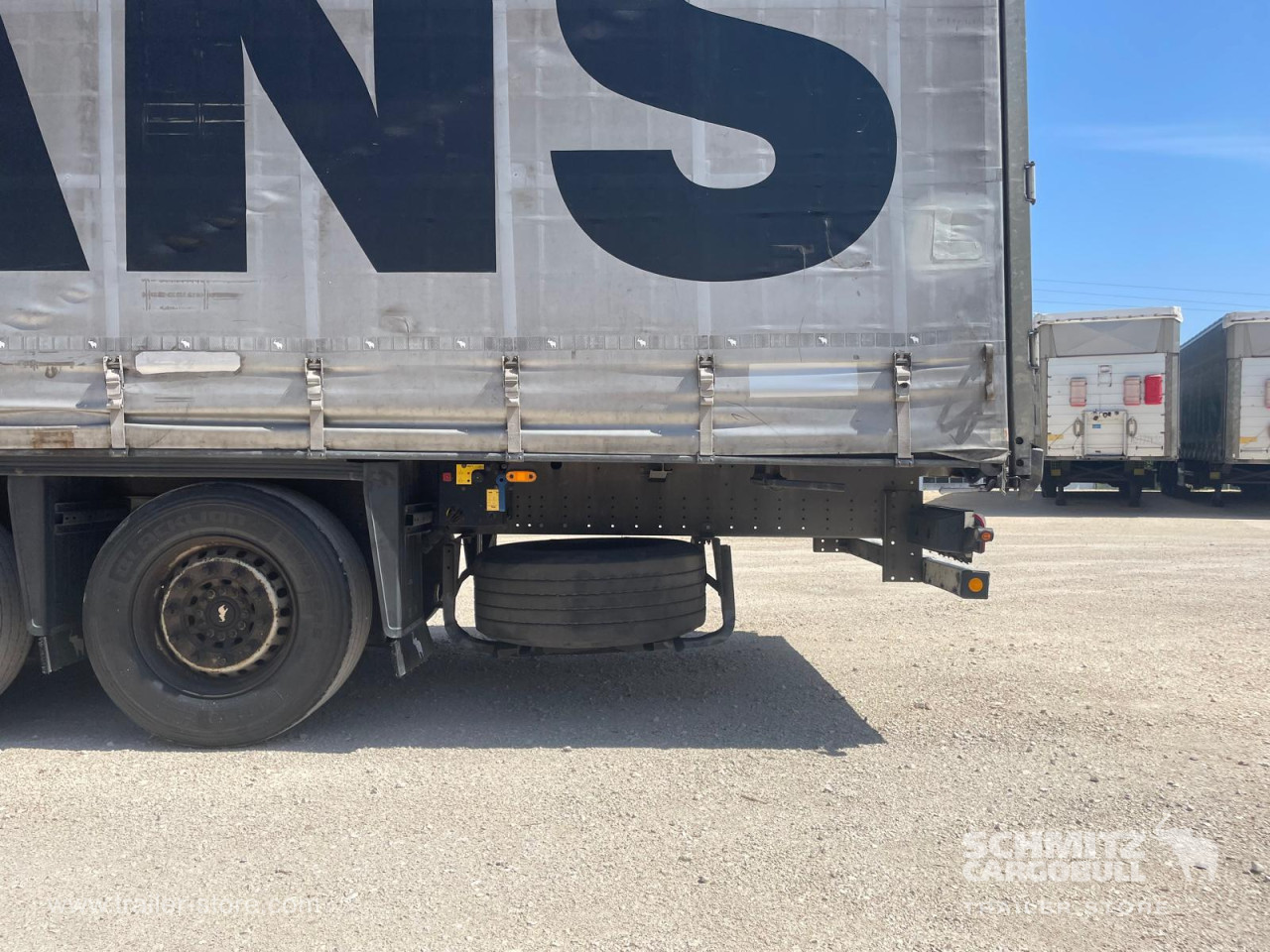 Schmitz Cargobull Curtainsider Standard 