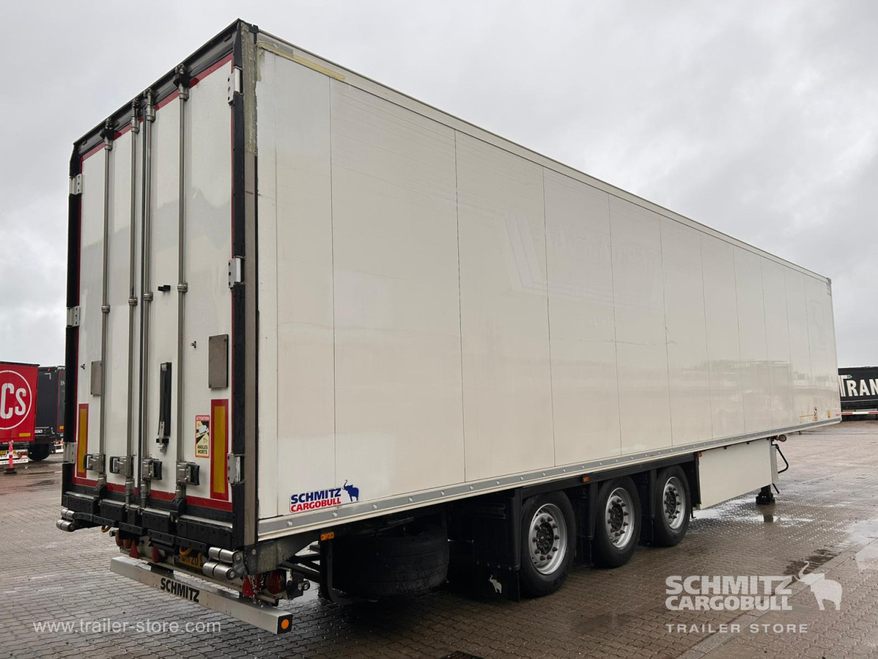 Schmitz Cargobull Reefer Meat hanging system 