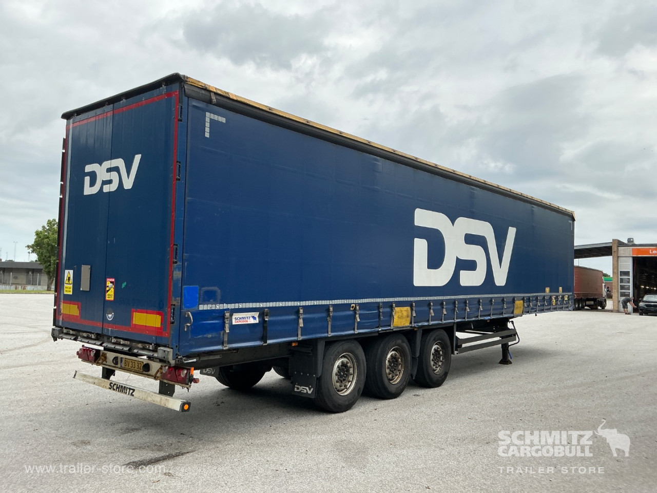 Schmitz Cargobull Curtainsider Standard 