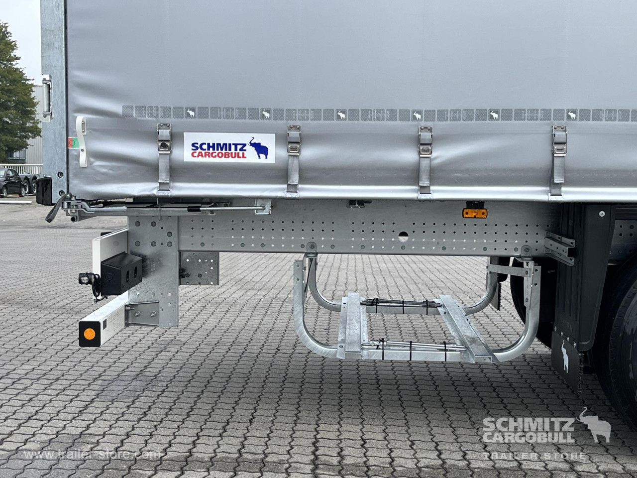 Schmitz Cargobull Curtainsider Standard Getränke 