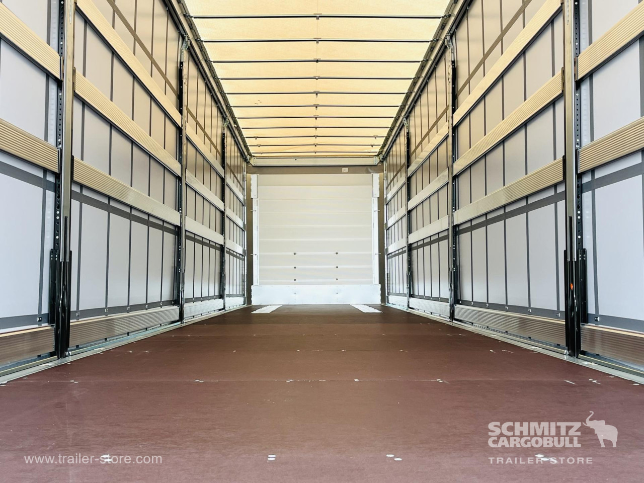 Schmitz Cargobull Curtainsider Standard Getränke 
