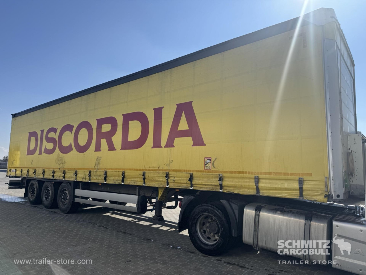 Schmitz Cargobull Curtainsider Standard 