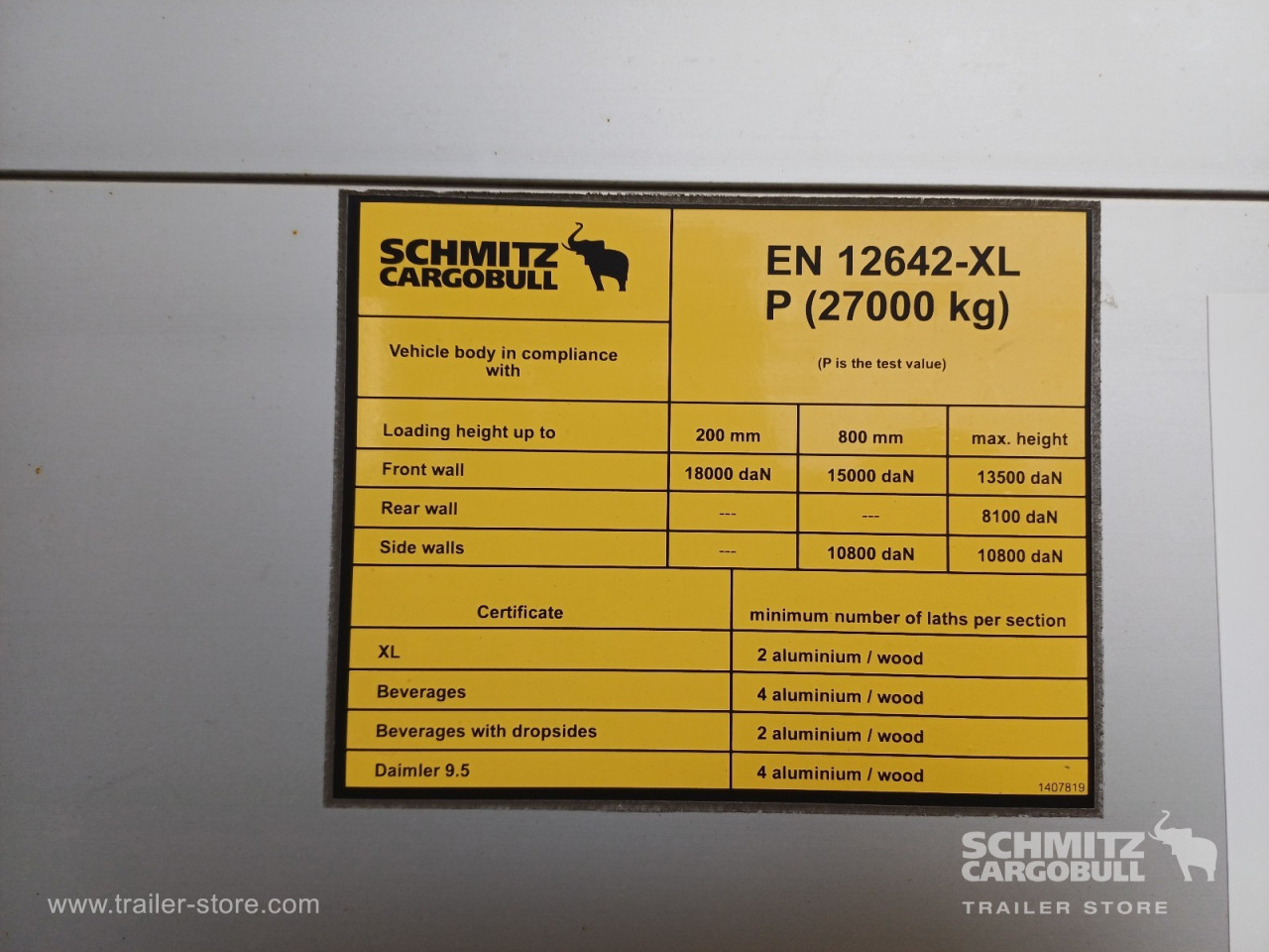 Schmitz Cargobull Curtainsider Standard 
