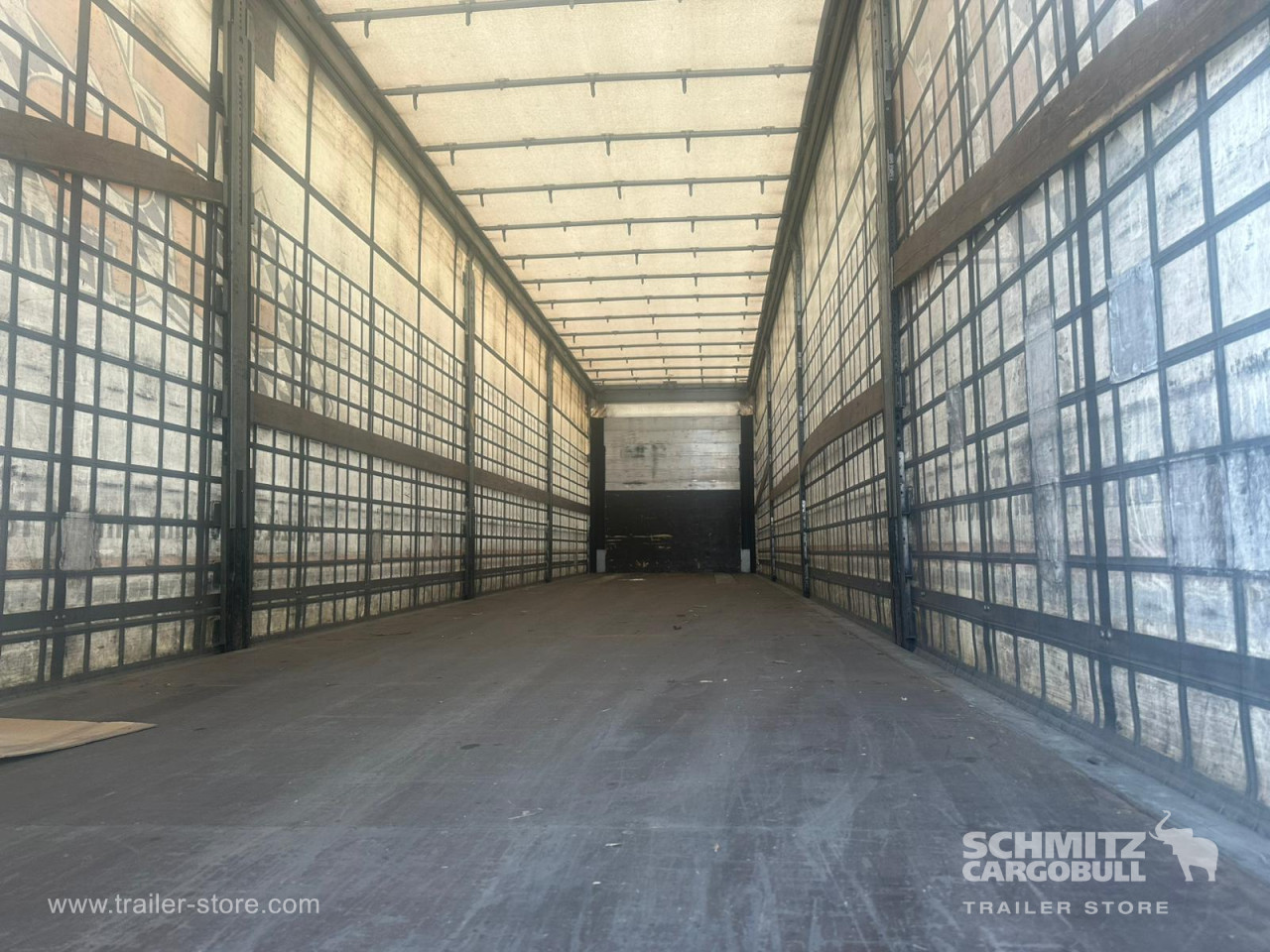 Schmitz Cargobull Semitrailer Curtainsider Standard 
