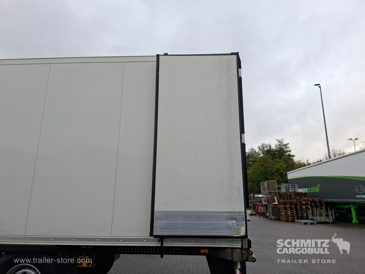 Schmitz Cargobull Tiefkühler Standard 