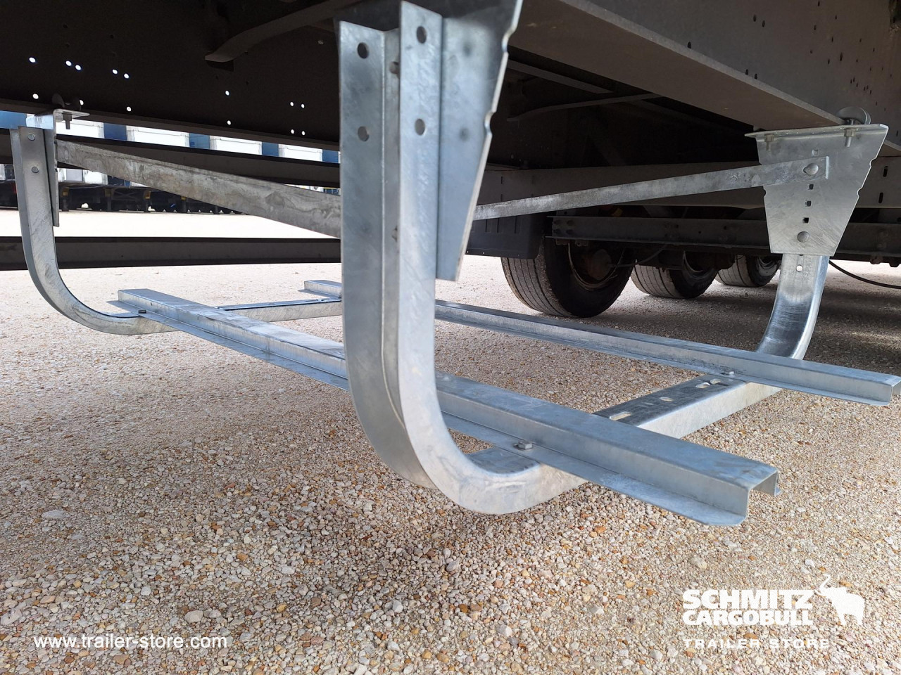 Schmitz Cargobull Curtainsider Mega 