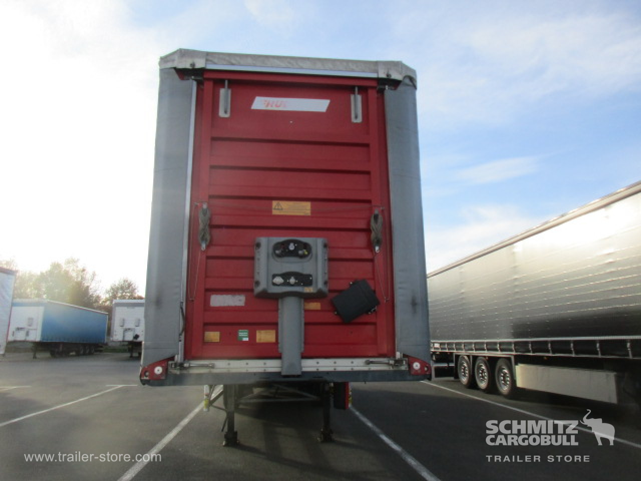 FRUEHAUF Semitrailer Curtainsider Standard 