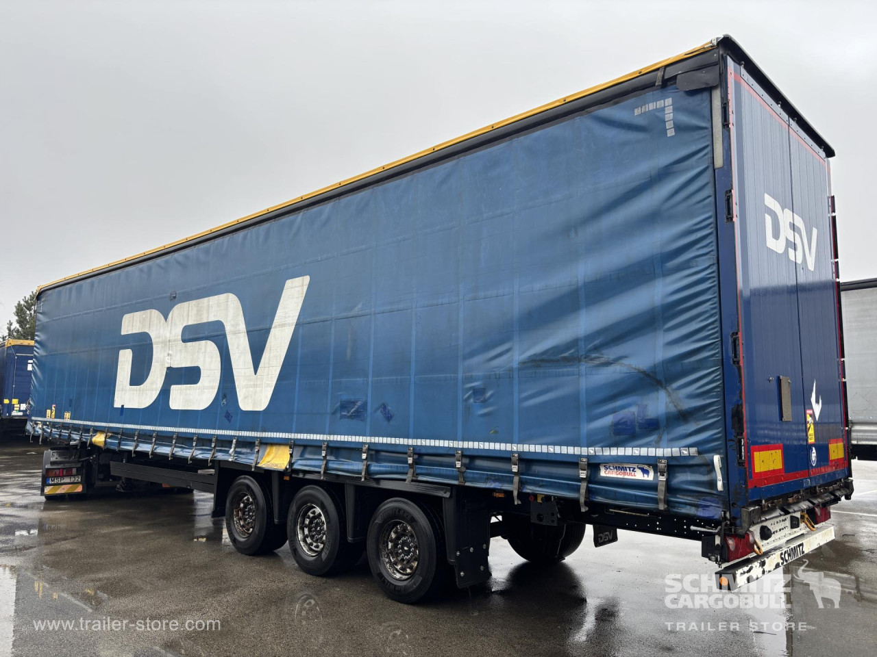 Schmitz Cargobull Curtainsider Mega 