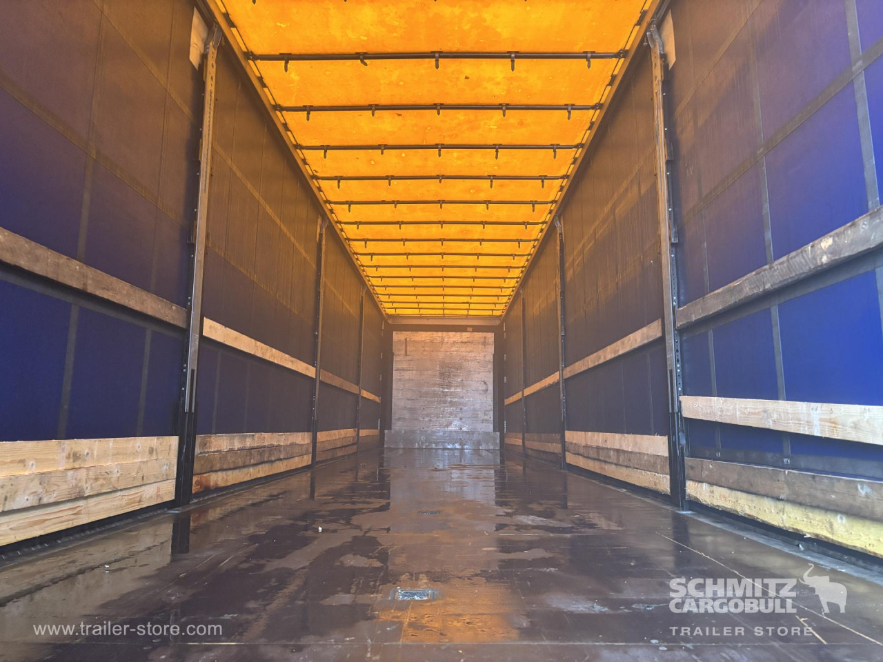 Schmitz Cargobull Curtainsider Standard 