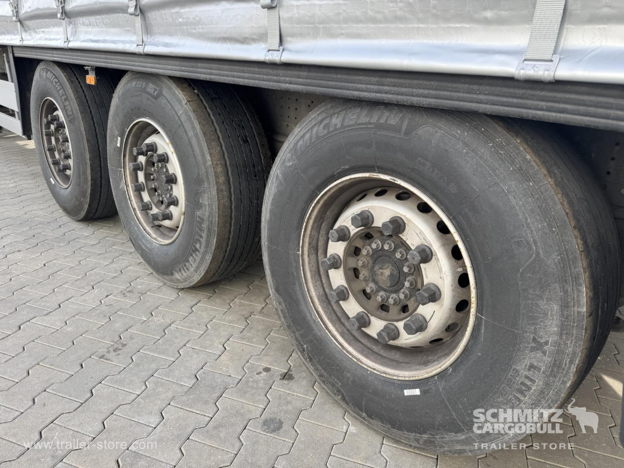 Schmitz Cargobull Curtainsider Standard 