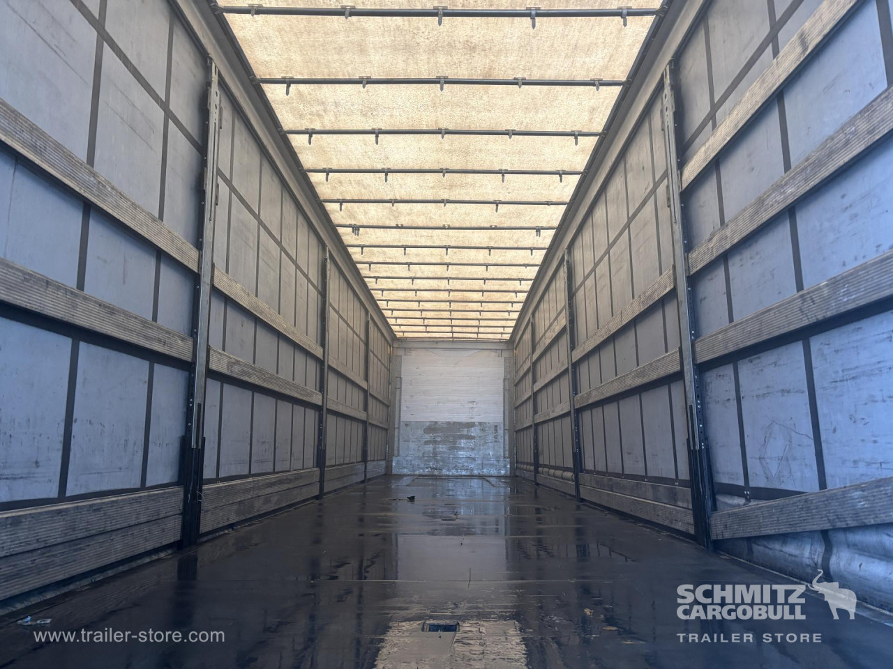 Schmitz Cargobull Curtainsider Standard 