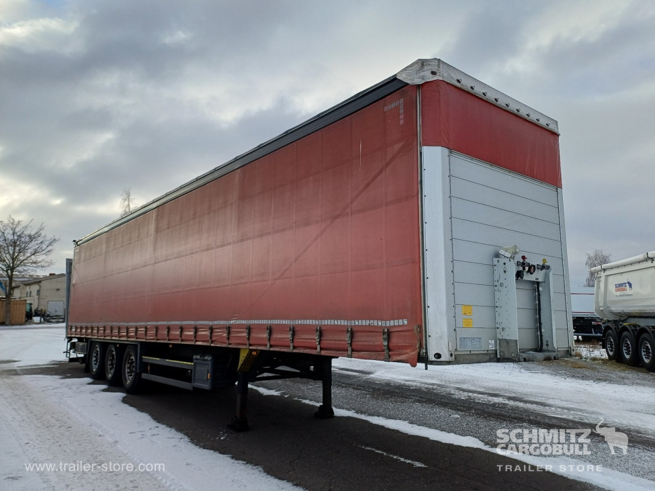 Schmitz Cargobull Curtainsider Standard Ladebordwand 