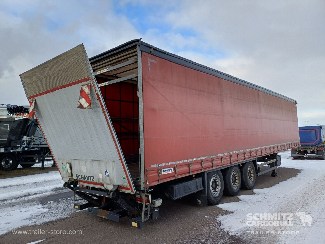 Schmitz Cargobull Curtainsider Standard Ladebordwand 