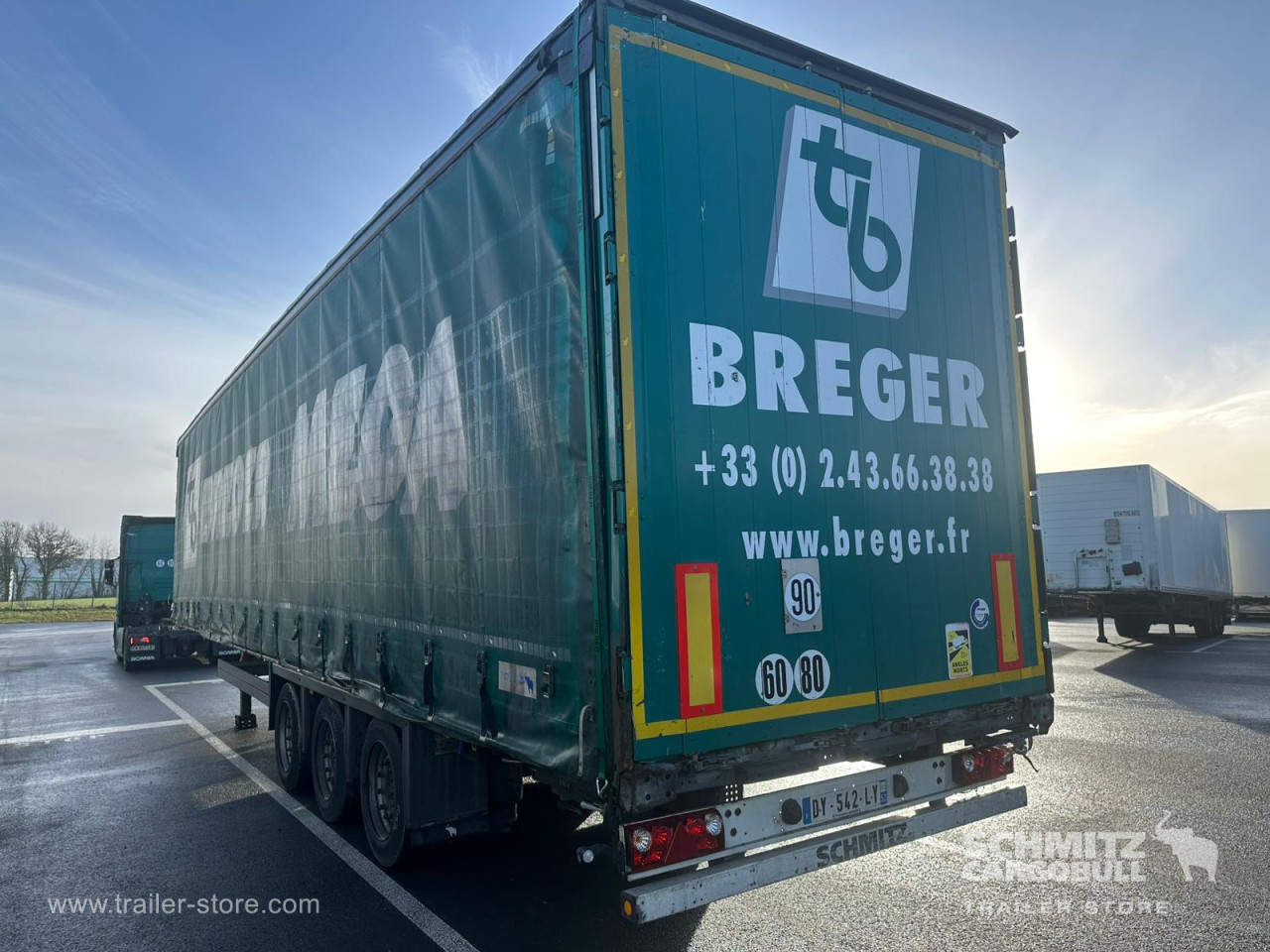Schmitz Cargobull Semitrailer Curtainsider Mega 
