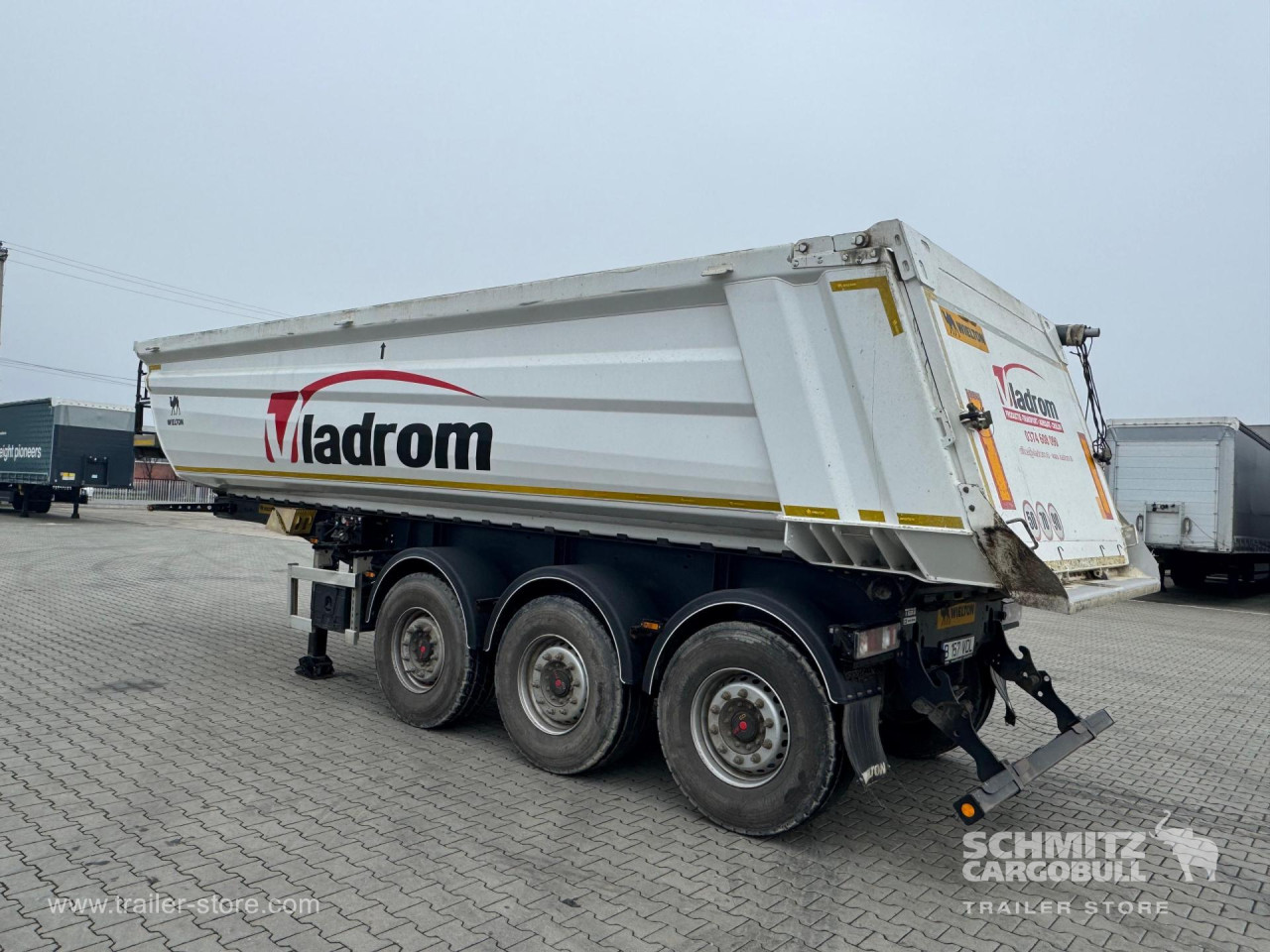 WIELTON Tipper Alu-square sided body 28m³ 
